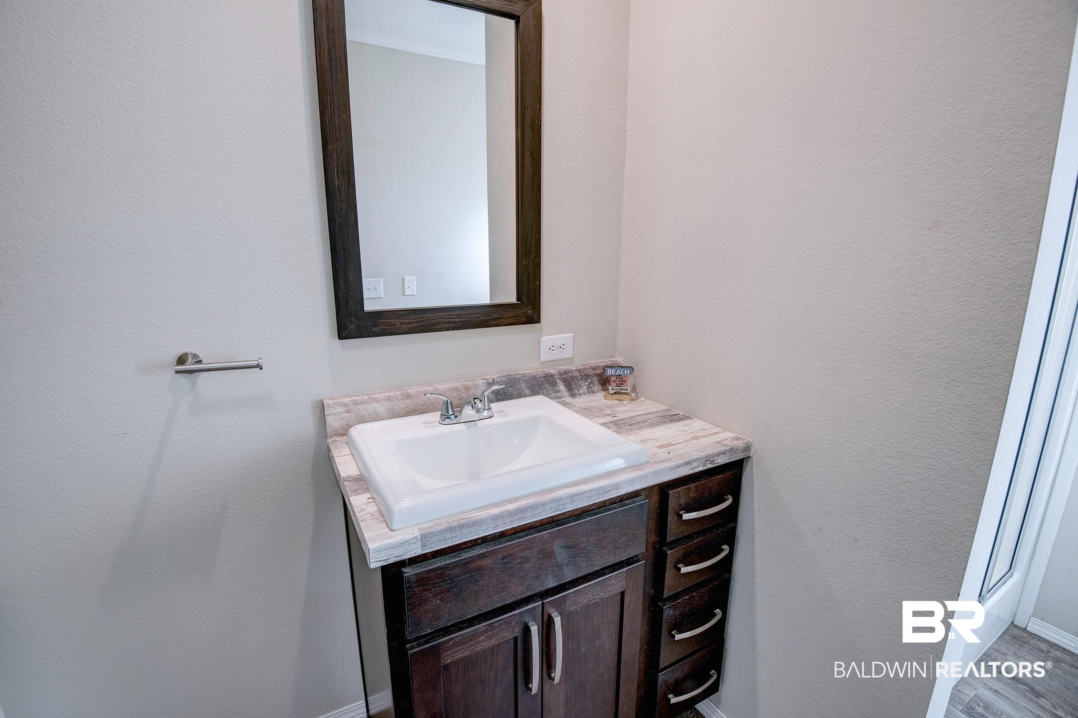 21859 West Side Loop Silverhill, AL 36576 - Photo 23 of 24 Bathroom featuring vanity