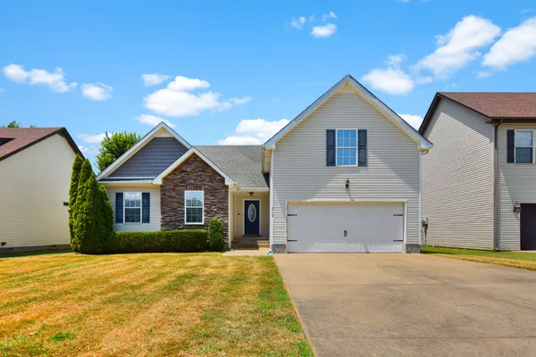 $1,900 | 3738 Suiter Road, Clarksville, TN 37040