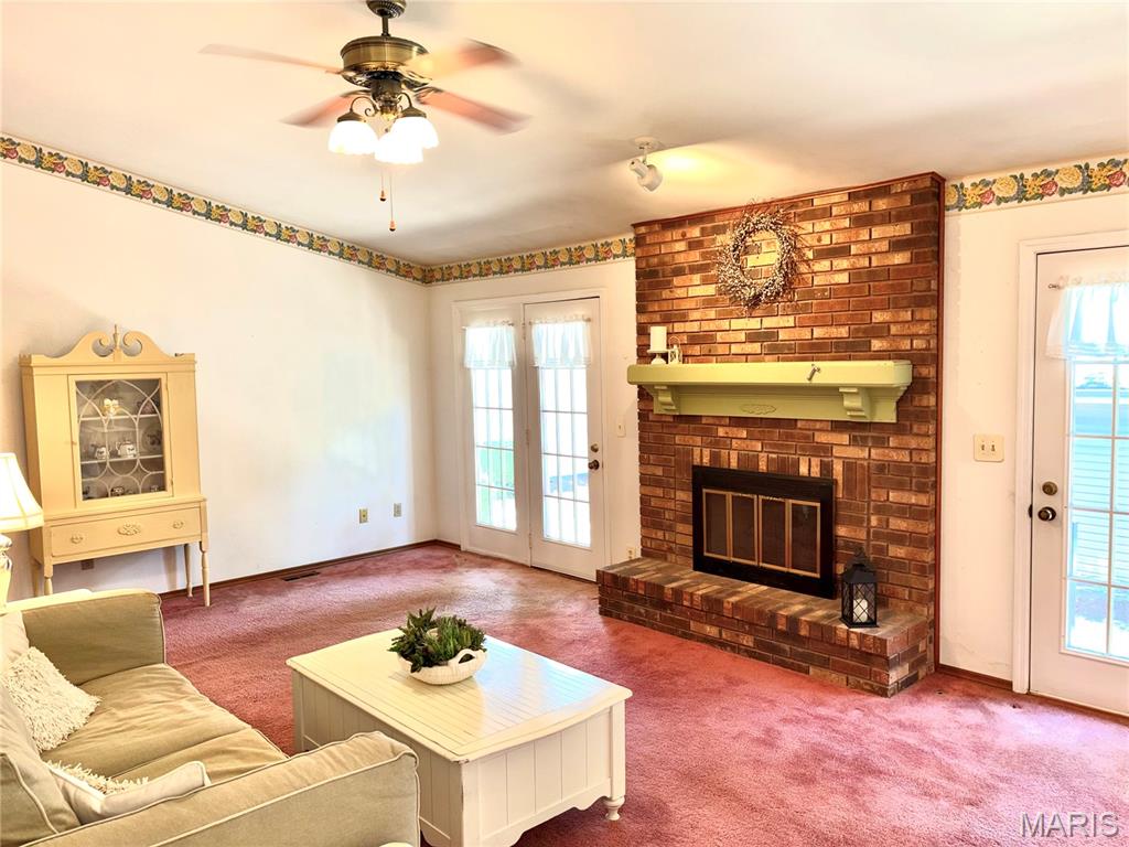15803 Harris Ridge Court Chesterfield, MO 63017 - Photo 9 of 55
