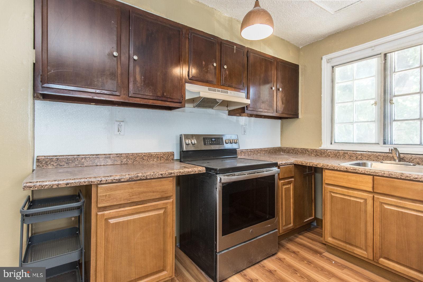 7817 Cedarbrook Avenue Philadelphia, PA 19150 - Photo 14 of 38