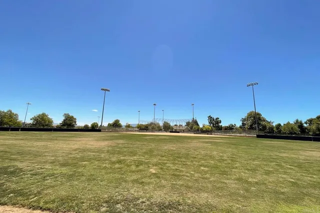 $969,900 | 40358 Charlesburg Drive, Temecula, CA 92591