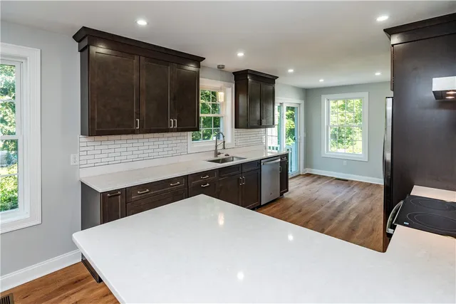 $574,900 | 345 Nausauket Road, Warwick, RI 02886