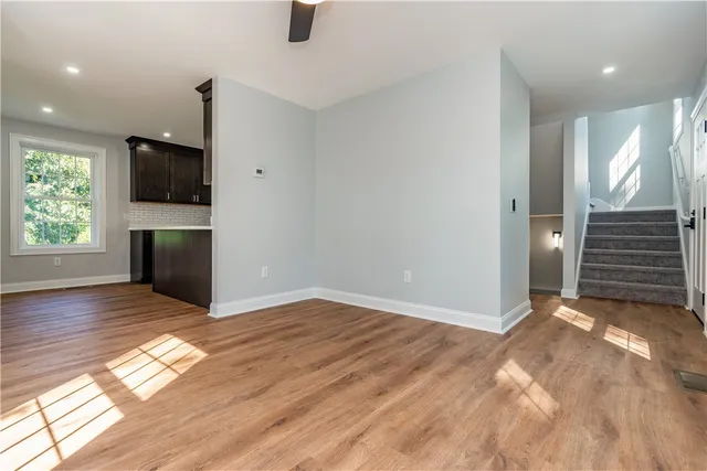 $574,900 | 345 Nausauket Road, Warwick, RI 02886