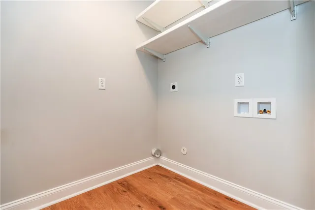 $574,900 | 345 Nausauket Road, Warwick, RI 02886