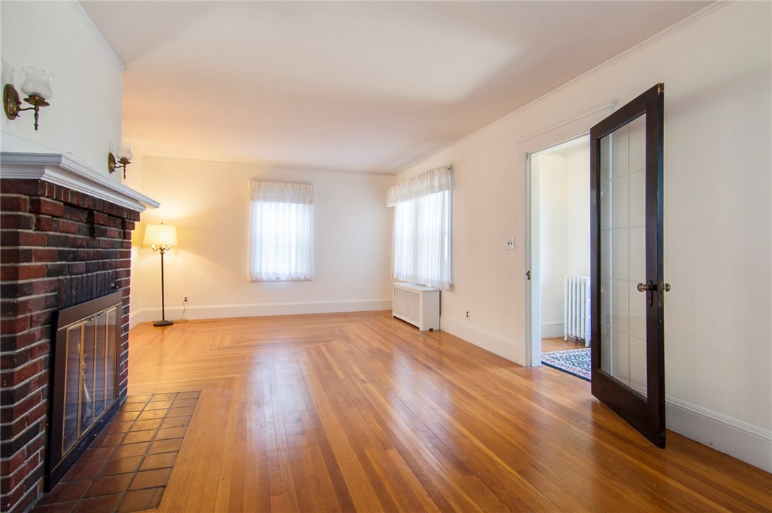 118 Lyndon Road Cranston, RI 02905 - Photo 5 of 21 Gallery Image 5