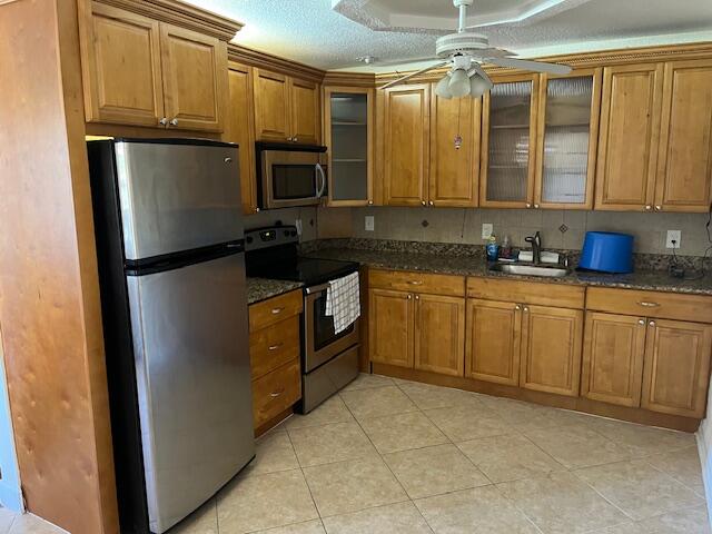 2048 Newcastle A, Unit 2048 Boca Raton, FL 33434 - Photo 1 of 18 KITCHEN