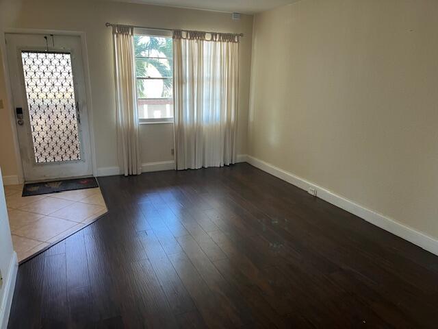 2048 Newcastle A, Unit 2048 Boca Raton, FL 33434 - Photo 7 of 18 DINING AREA