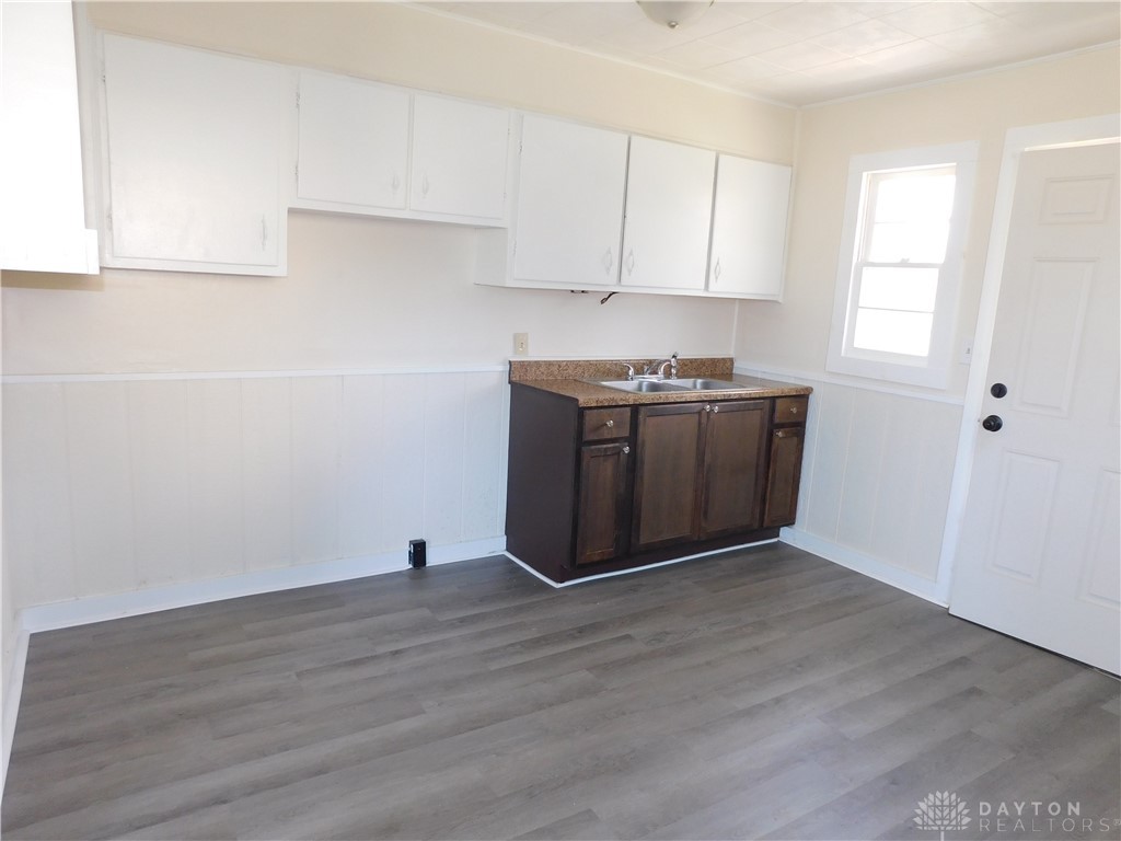 809 Mansfield Avenue Springfield, OH 45505 - Photo 4 of 8