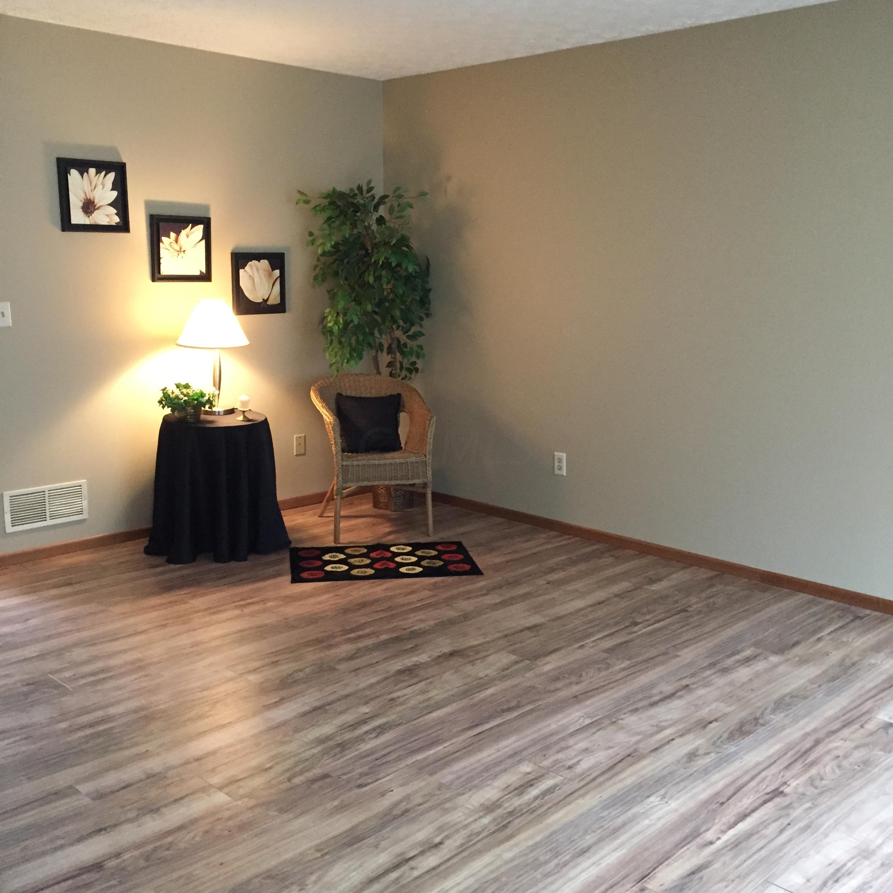 8197 Rochester Way, Unit 25B Westerville, OH 43081 - Photo 2 of 22