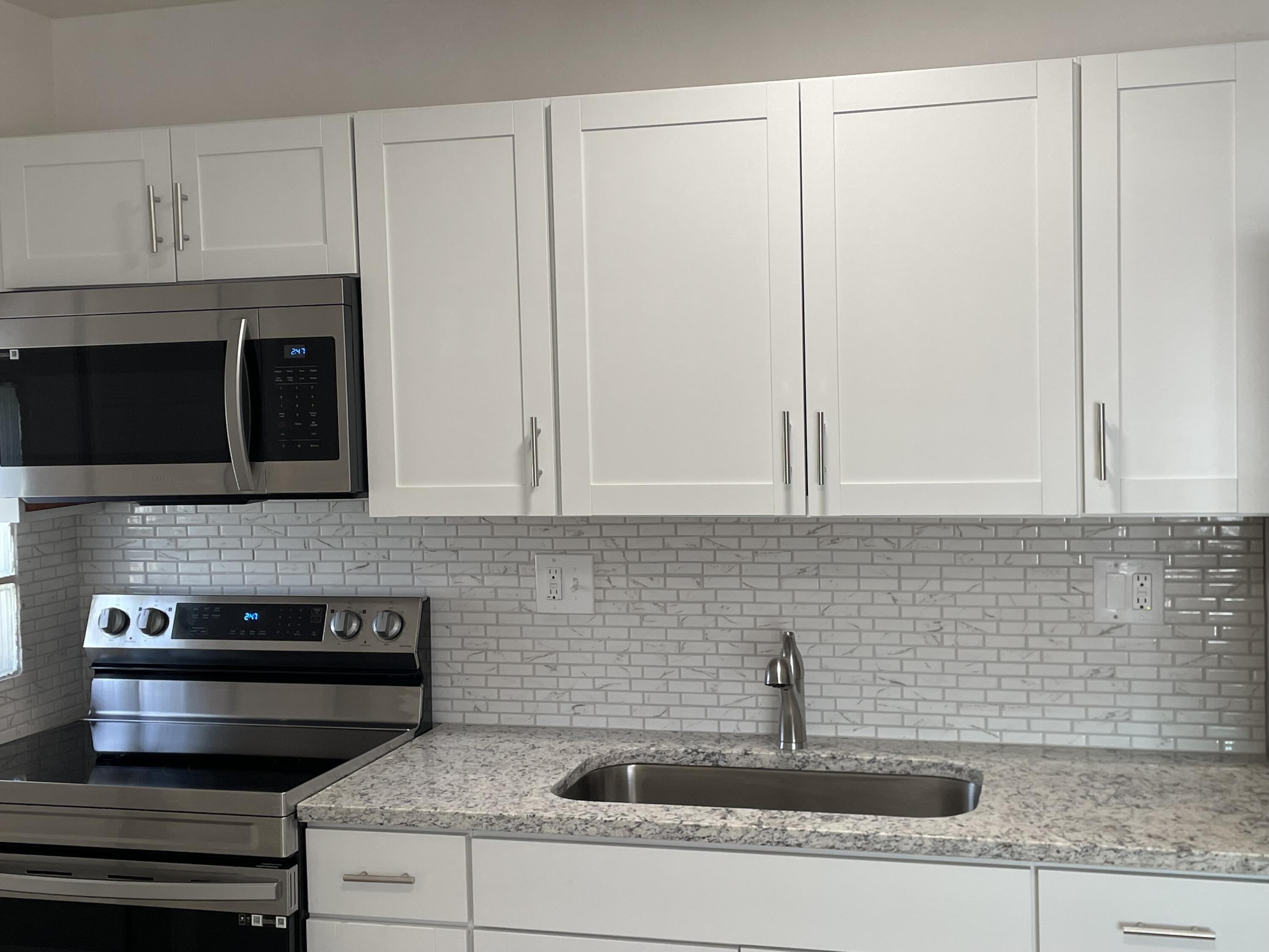 2336 Par Road West Palm Beach, FL 33409 - Photo 13 of 24 Granite counter top