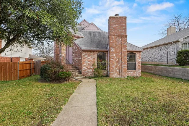 $200,000 | 12820 Hilltop Drive, Balch Springs, TX 75180
