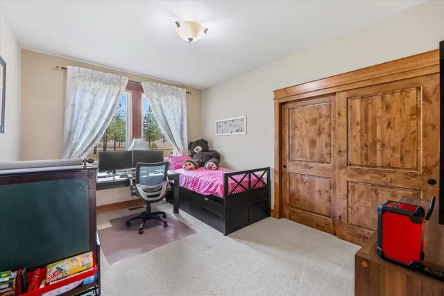 $1,100,000 | 14021 East Nelson Road, Elk, WA 99009