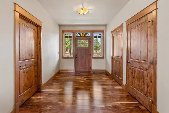 $1,100,000 | 14021 East Nelson Road, Elk, WA 99009