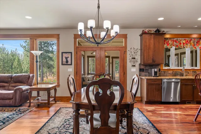 $1,100,000 | 14021 East Nelson Road, Elk, WA 99009