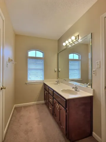 $2,150 | 1291 Rain Hollow Circle West, Collierville, TN 38017