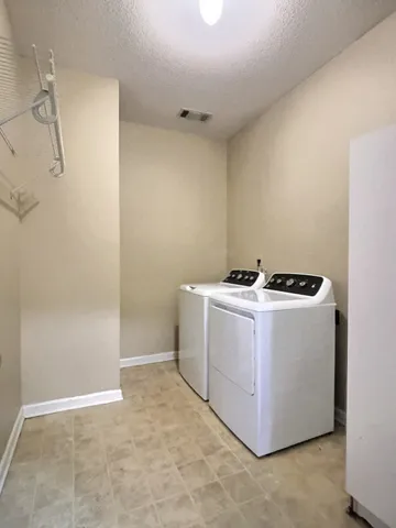 $2,150 | 1291 Rain Hollow Circle West, Collierville, TN 38017