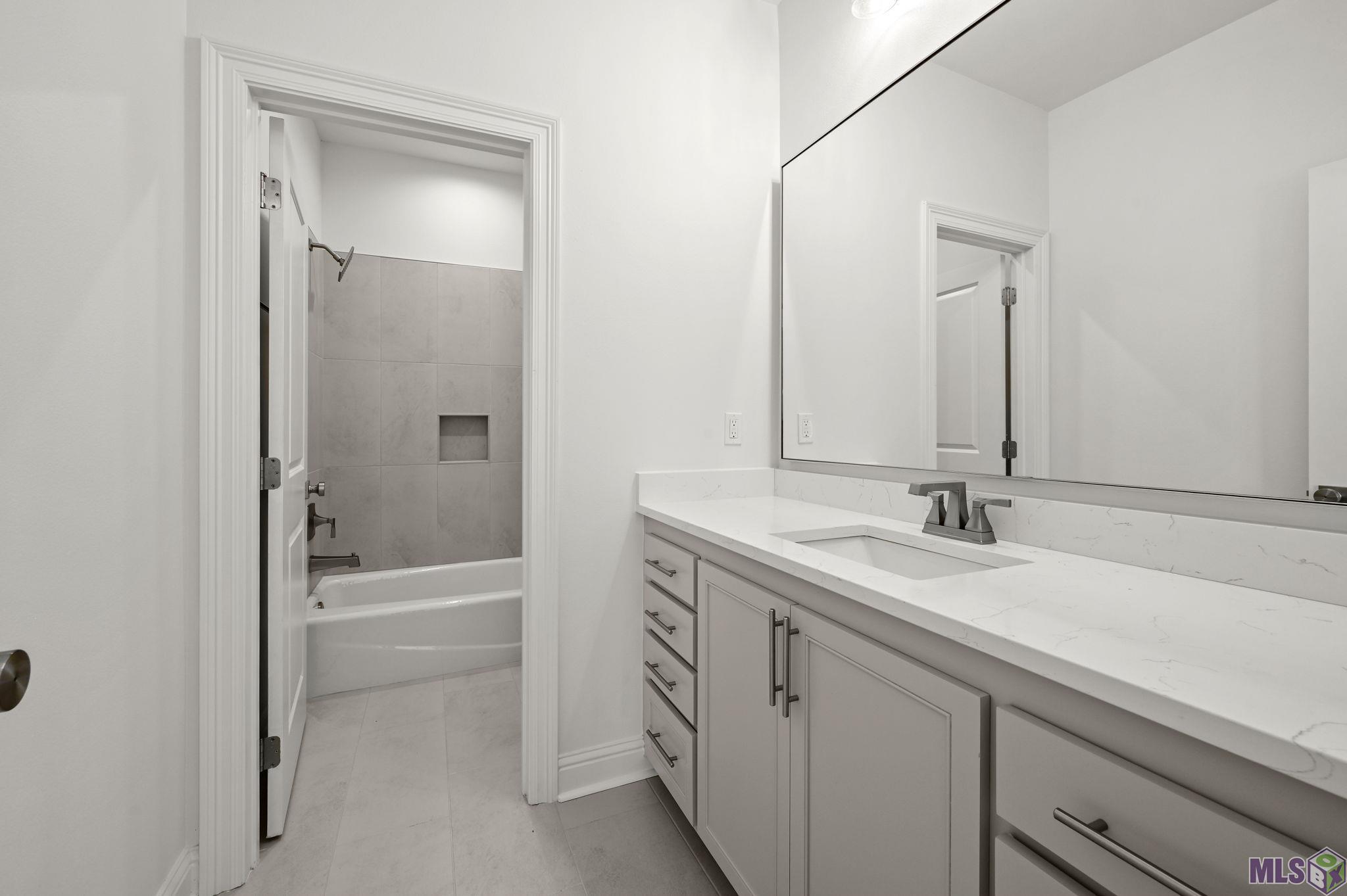 1726 Rue De Grand Baton Rouge, LA 70808 - Photo 25 of 39