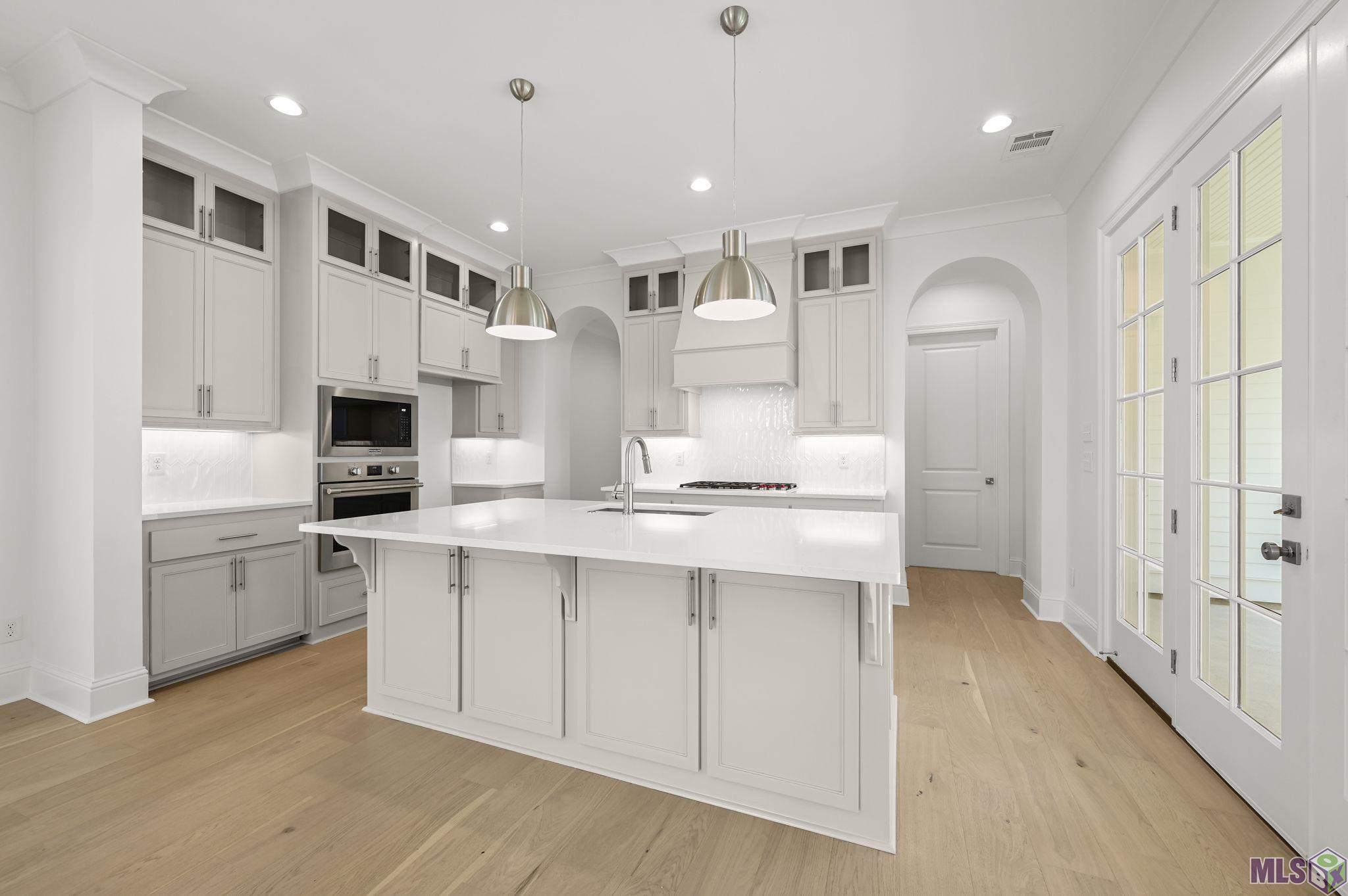 1726 Rue De Grand Baton Rouge, LA 70808 - Photo 7 of 39