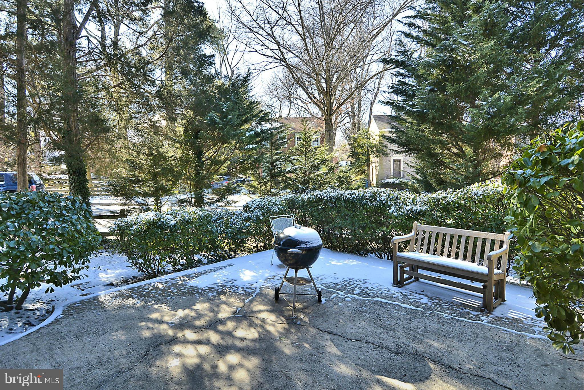 1218 Colonial Road McLean, VA 22101 - Photo 19 of 21 Patio