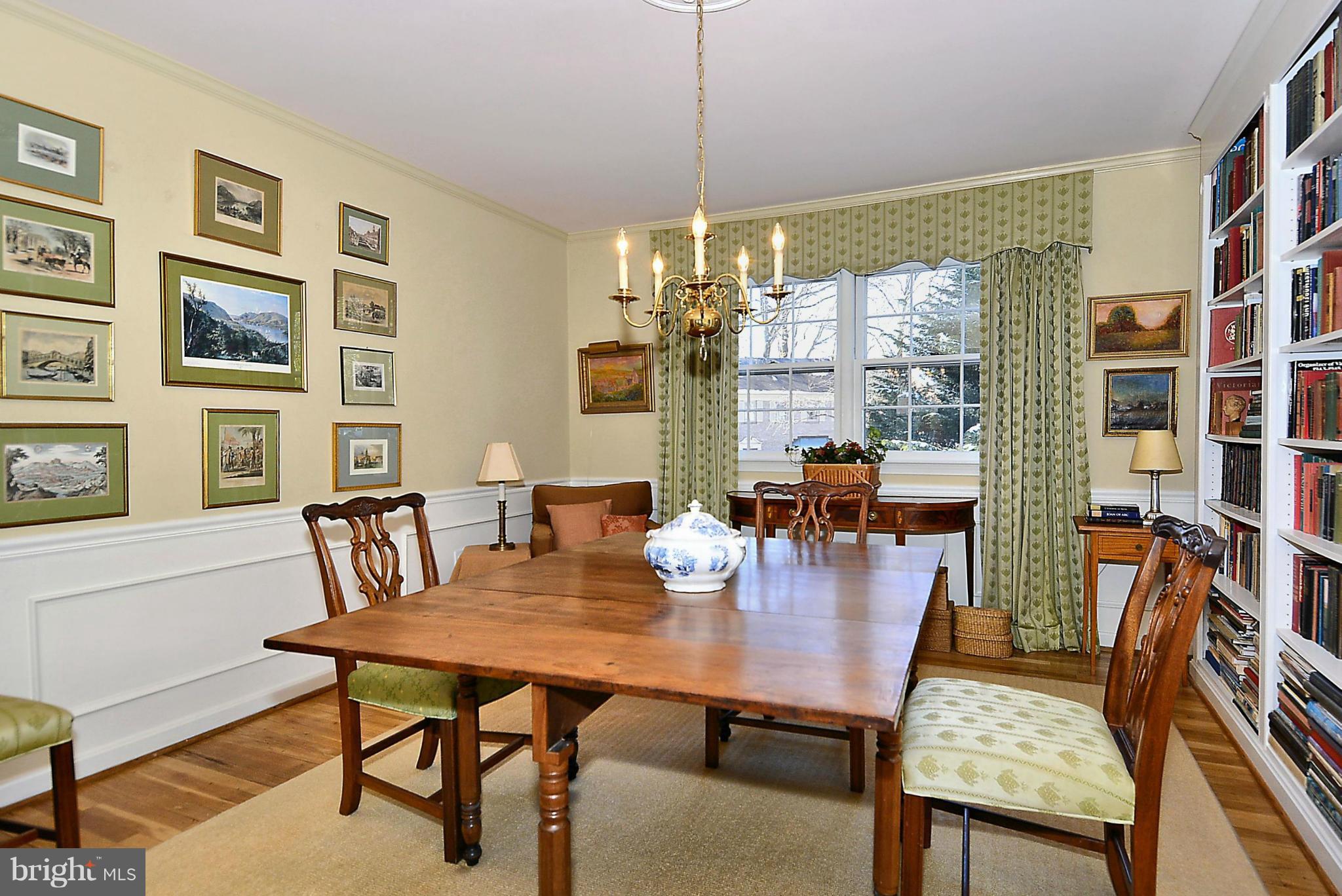 1218 Colonial Road McLean, VA 22101 - Photo 5 of 21 Dining Room