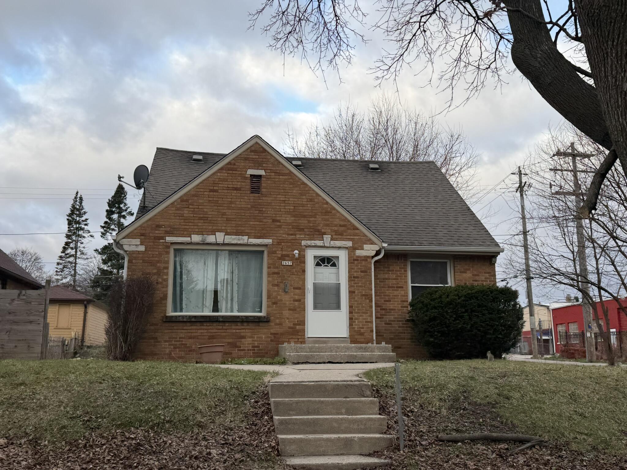 2657 North 52nd Street Milwaukee, WI 53210 - Photo 2 of 5 IMG_1738