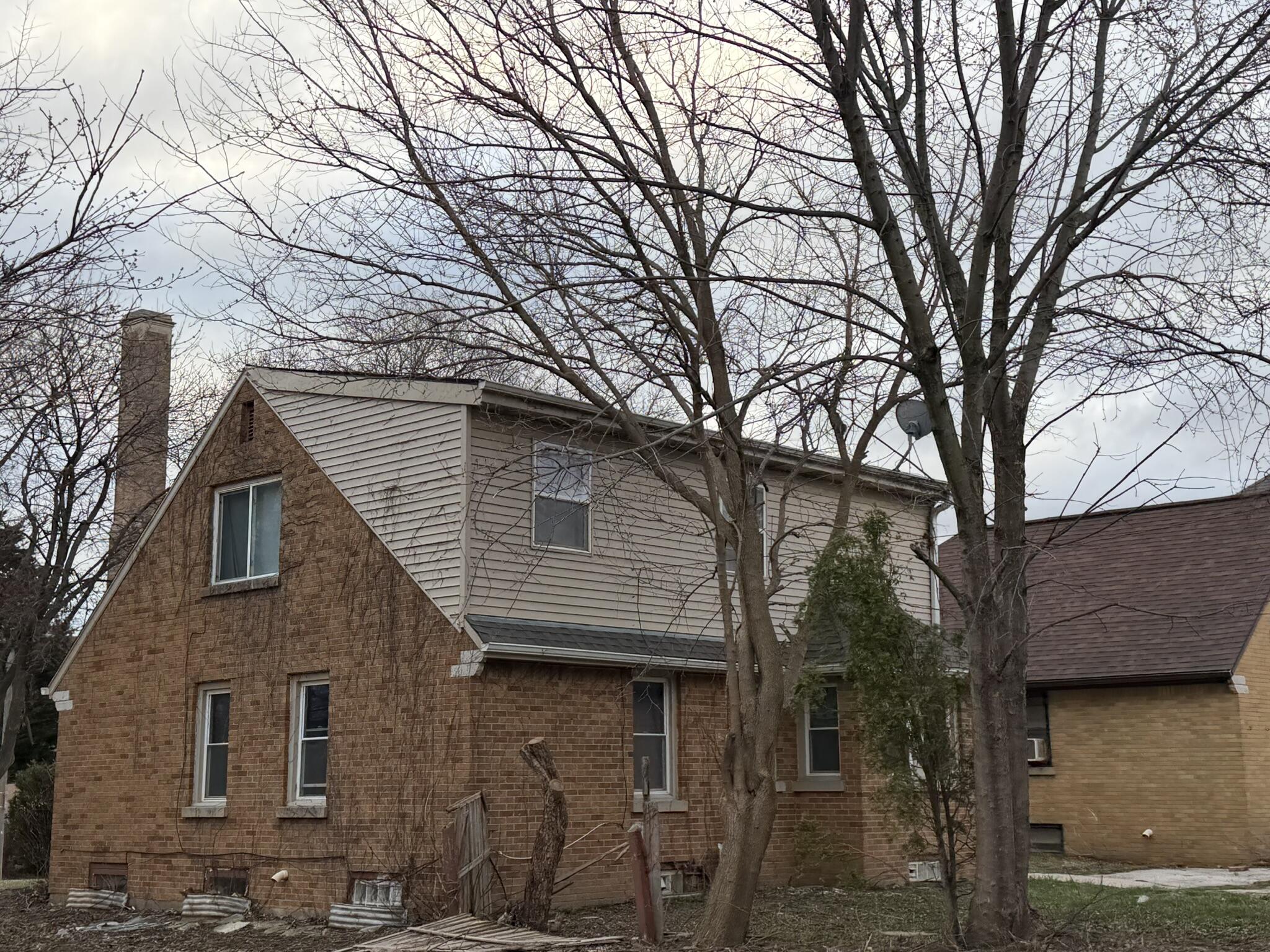 2657 North 52nd Street Milwaukee, WI 53210 - Photo 4 of 5 IMG_1741