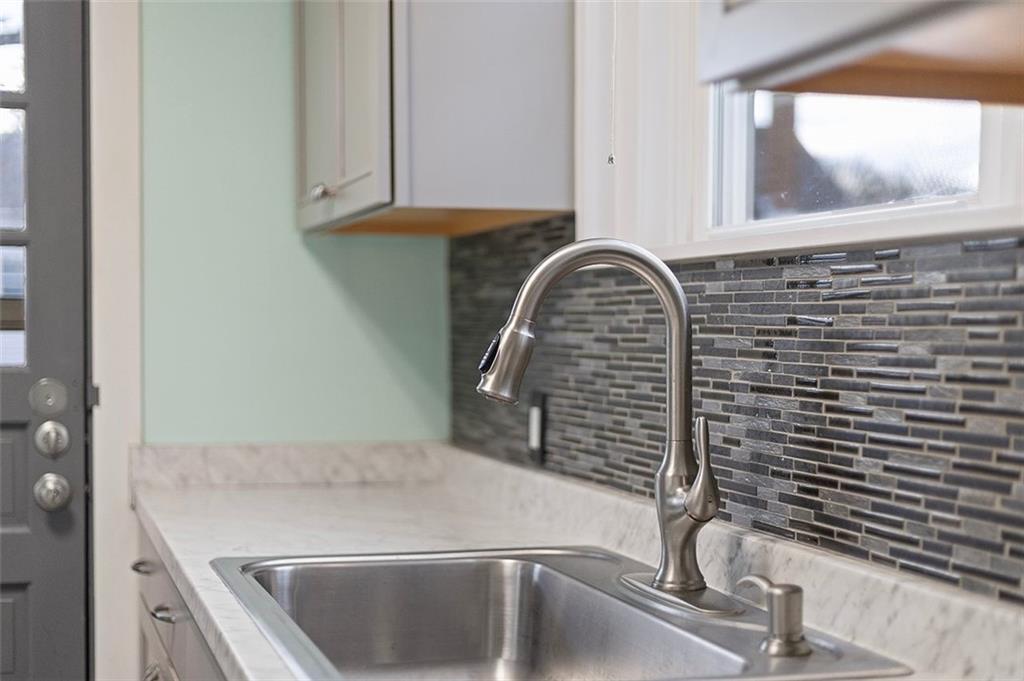 1809 Main Street Aliquippa, PA 15001 - Photo 10 of 24 a close view of sink