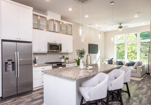 $935,000 | 1608 20th Street, Sacramento, CA 95811