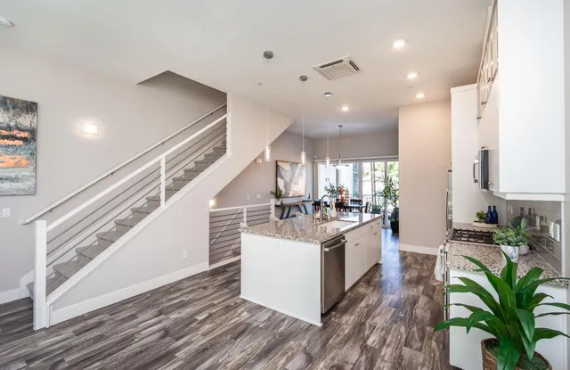 $935,000 | 1608 20th Street, Sacramento, CA 95811