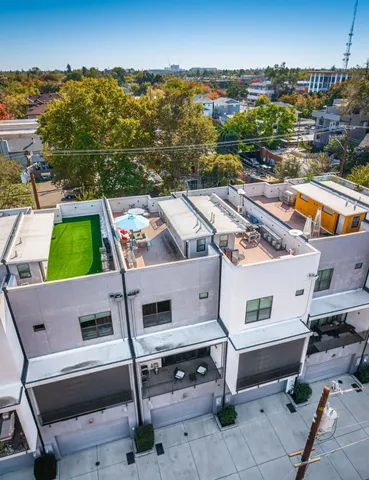 $935,000 | 1608 20th Street, Sacramento, CA 95811