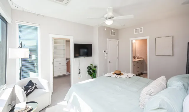 $935,000 | 1608 20th Street, Sacramento, CA 95811