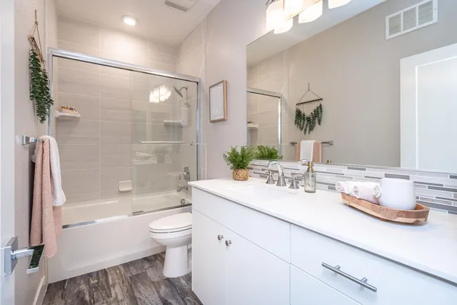 $935,000 | 1608 20th Street, Sacramento, CA 95811