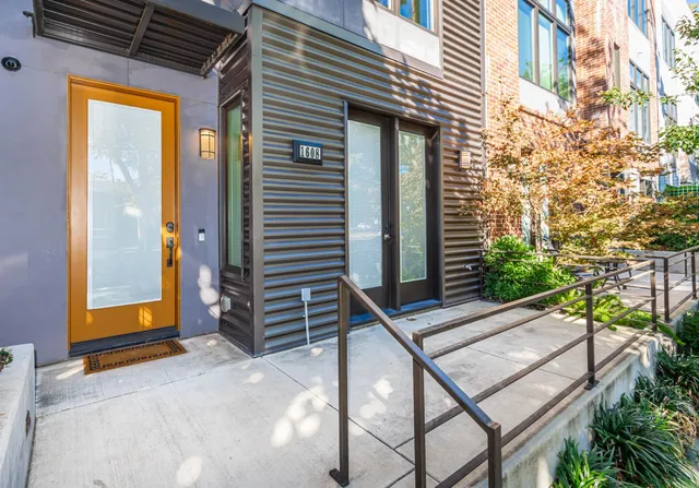 $935,000 | 1608 20th Street, Sacramento, CA 95811