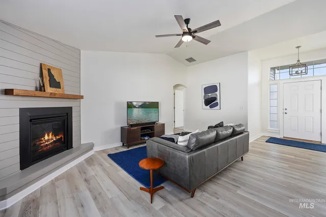 $490,000 | 234 Canyon Crest Drive West, Twin Falls, ID 83301