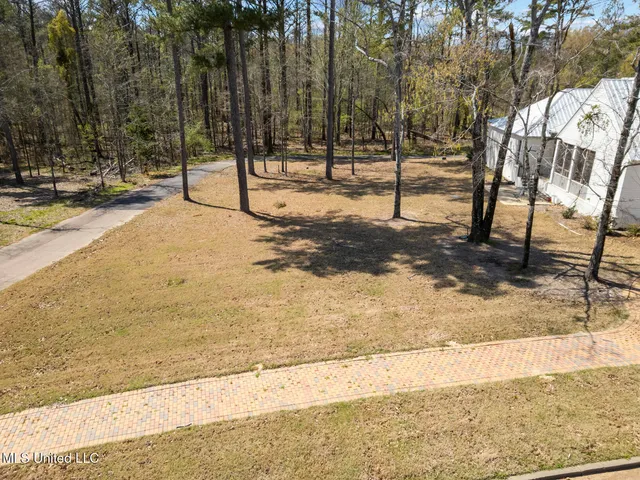 $129,990 | 137 West Florida Boulevard, Madison, MS 39110