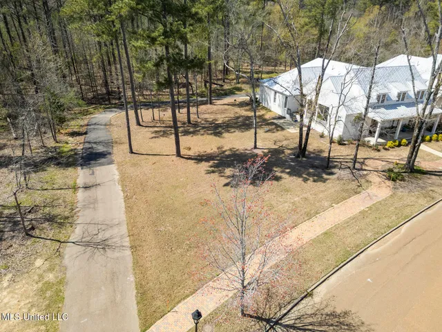 $129,990 | 137 West Florida Boulevard, Madison, MS 39110
