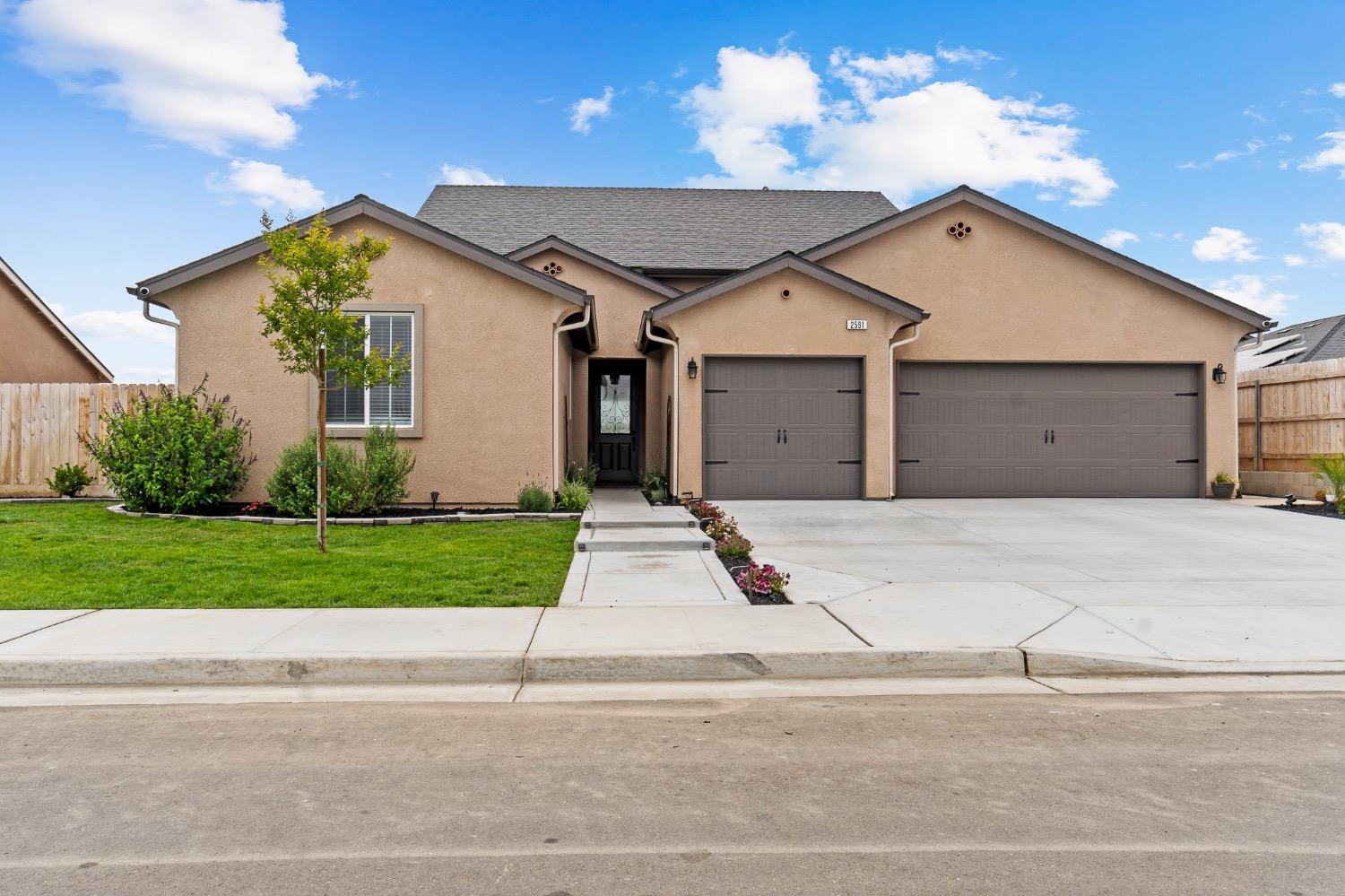 2591 Concord Avenue Reedley, CA 93654 - Photo 1 of 48 Gallery Image 1