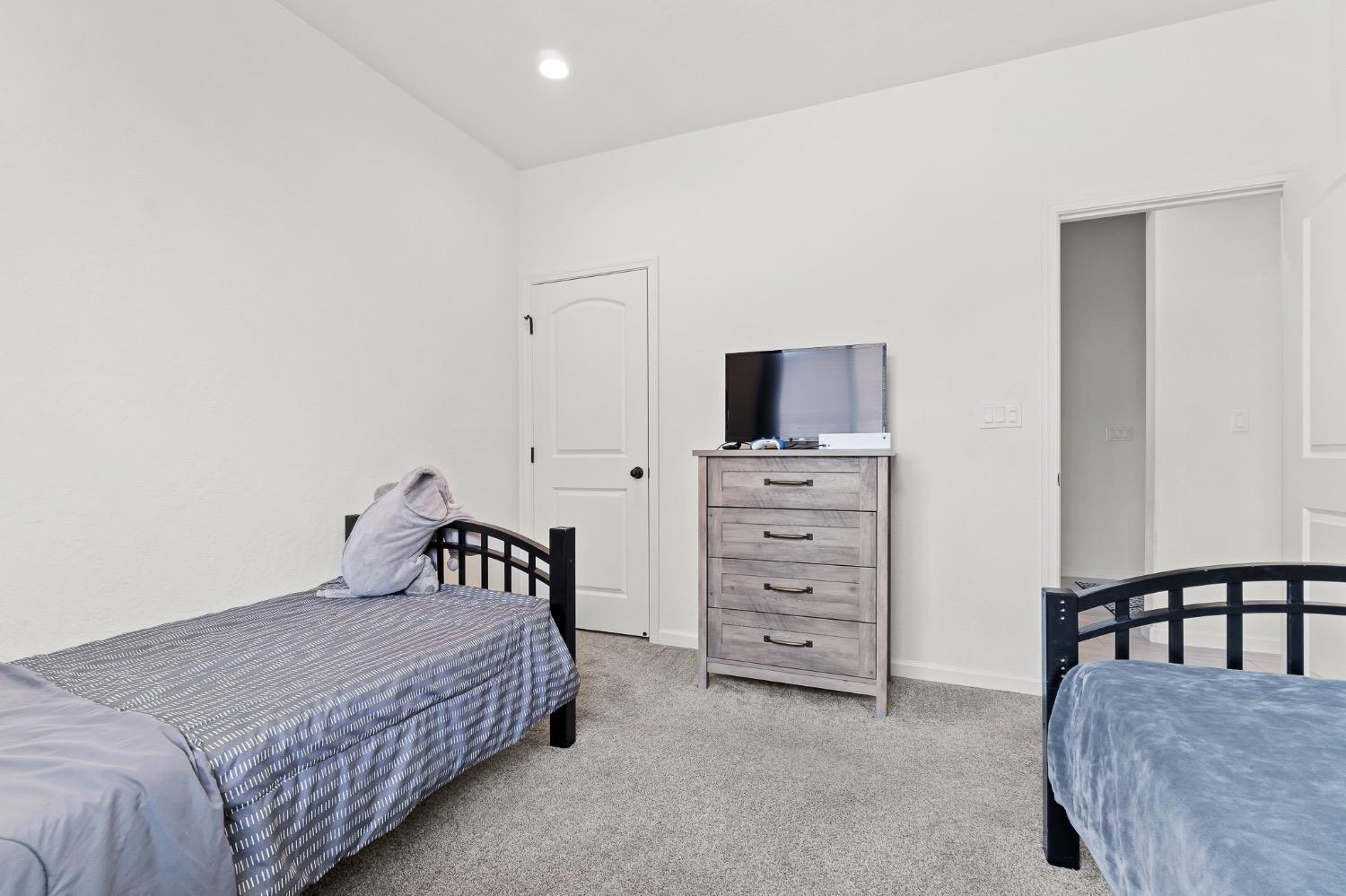 2591 Concord Avenue Reedley, CA 93654 - Photo 21 of 48 Gallery Image 21