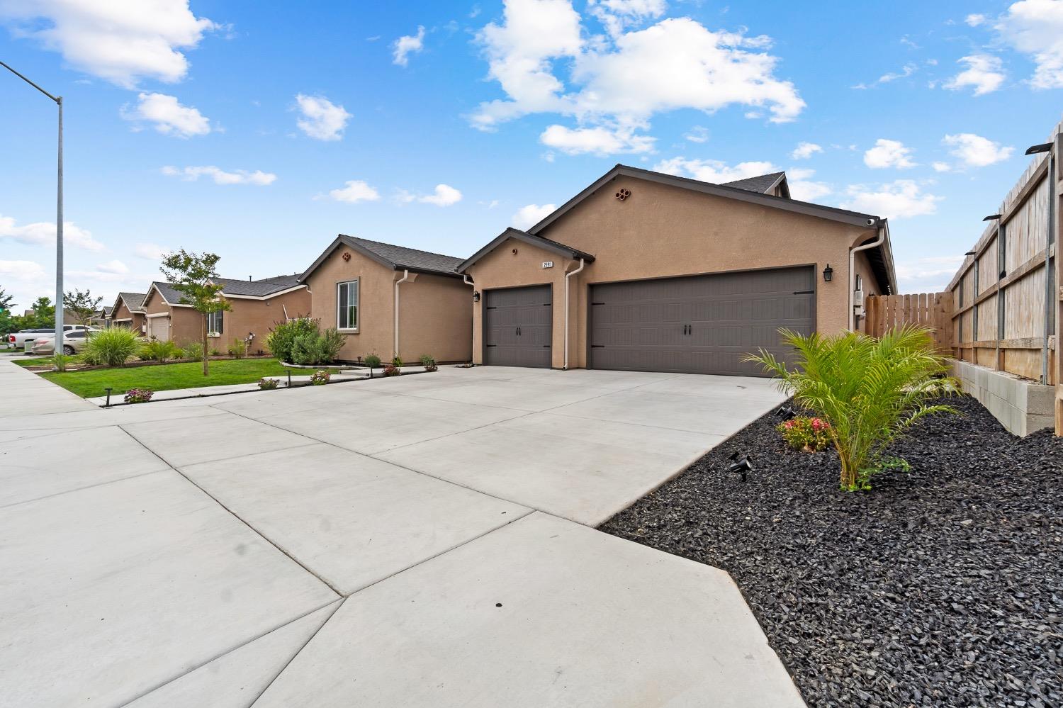 2591 Concord Avenue Reedley, CA 93654 - Photo 3 of 48 Gallery Image 3