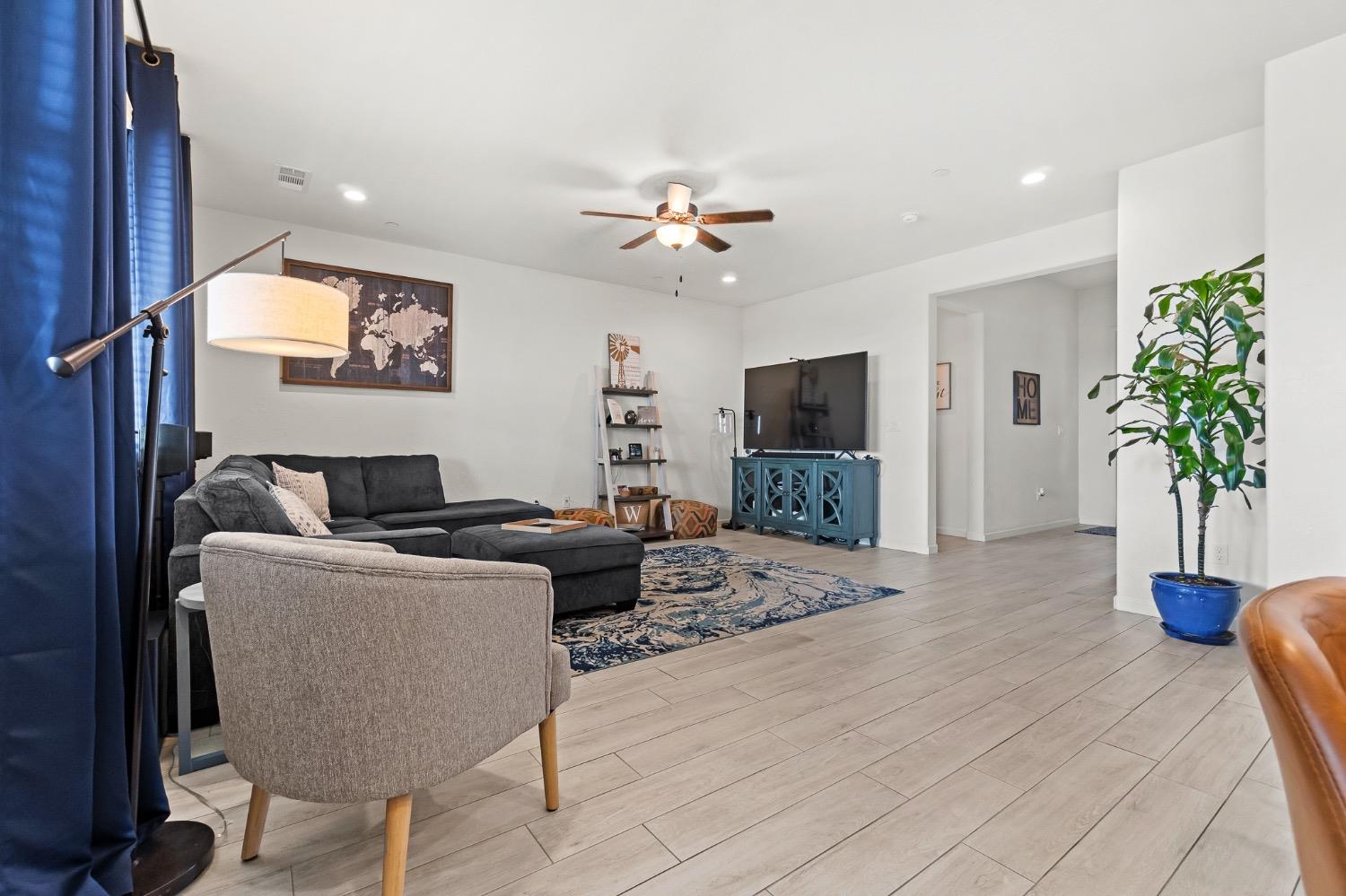 2591 Concord Avenue Reedley, CA 93654 - Photo 8 of 48 Gallery Image 8