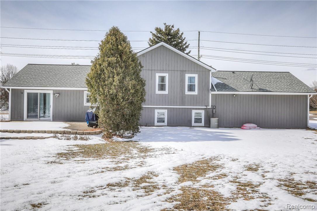 29296 Martindale Road New Hudson, MI 48165 - Photo 3 of 28 -6.jpg