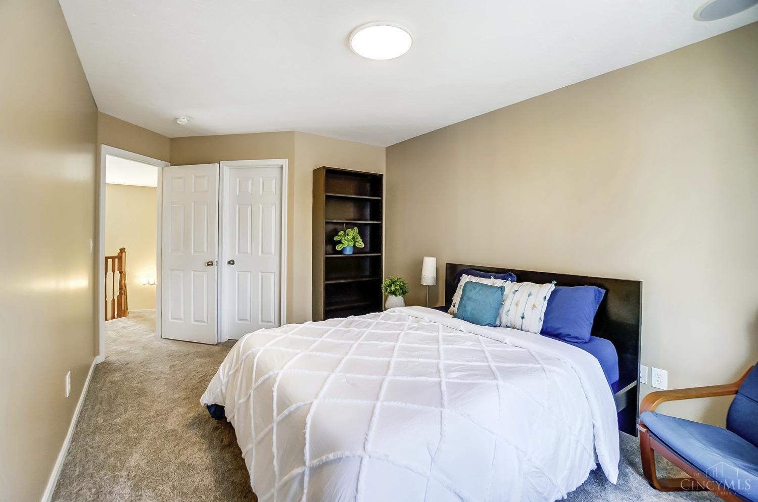 4662 Riley Lane Cincinnati, OH 45227 - Photo 49 of 73 Gallery Image 49