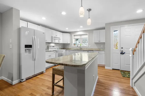 $889,000 | 37 Carlson Lane, Unit 12, Falmouth, MA 02540