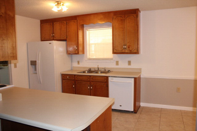 320 North Pine Street Foley, AL 36535 - Photo 3 of 9