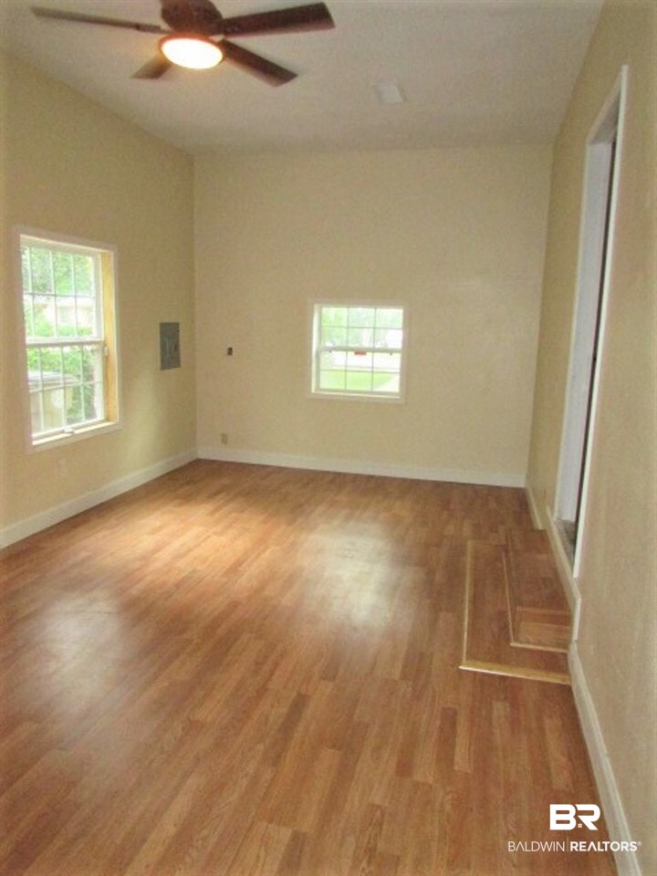 1151 Navco Road Mobile, AL 36605 - Photo 6 of 15 Master Bedroom