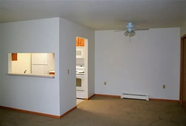 $780 | 500 Erie Street, East Jordan, MI 49727