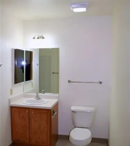 $780 | 500 Erie Street, East Jordan, MI 49727