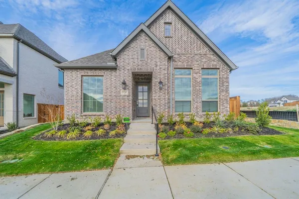 $2,400 | 526 Callum Parkway, Celina, TX 75009