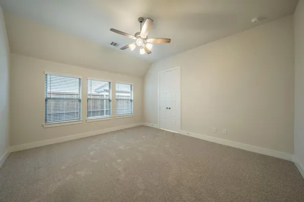 $2,400 | 526 Callum Parkway, Celina, TX 75009