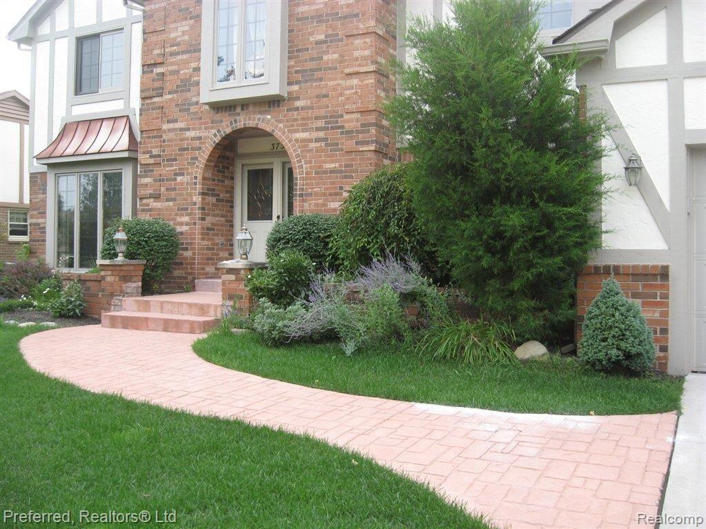 Stamped  walk and porch.jpg